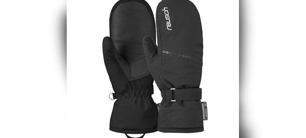 Best Mittens For Winter Hiking