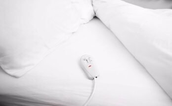 Can You Leave A Heated Blanket On All Night